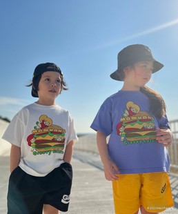 童装 插画汉堡图案宽短袖 GROOVY 纯棉合作款 T恤 COLORS 日本代购