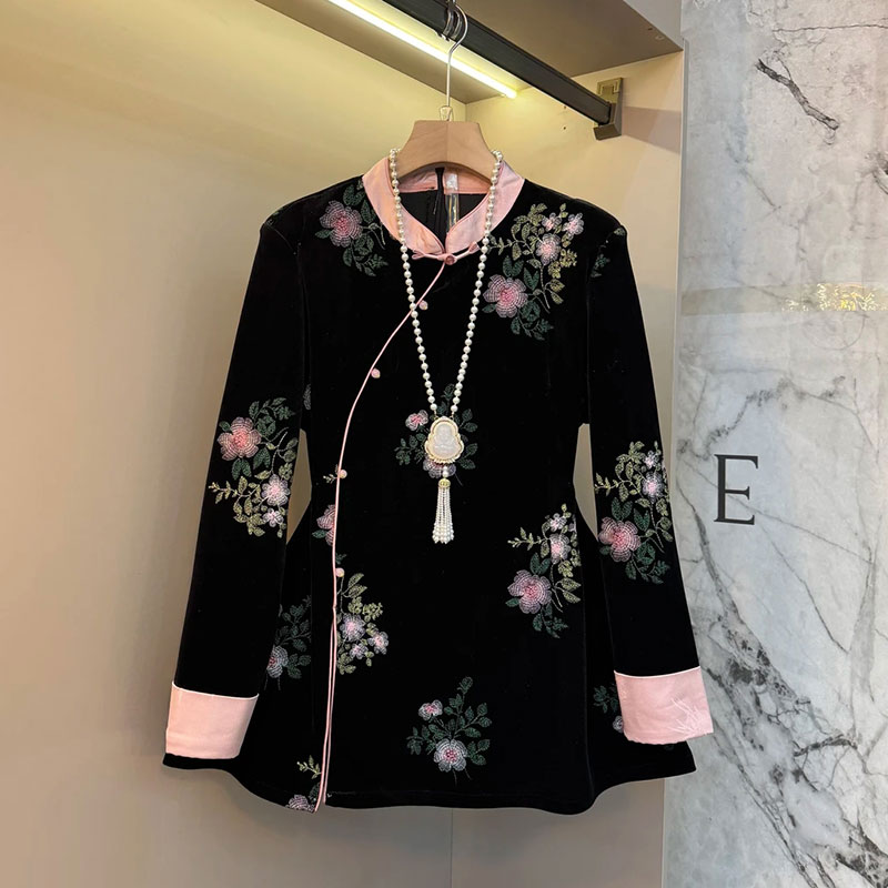 国风气质刺绣设计感显瘦上衣