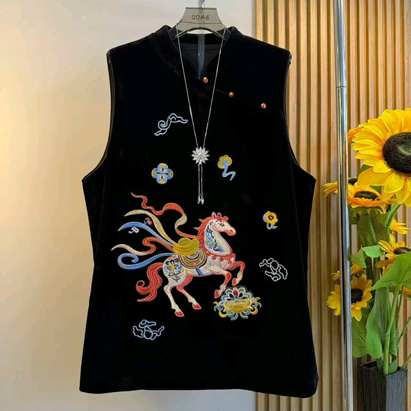 大码新中式重工刺绣马到成功马甲