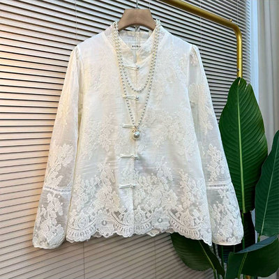 小清新盘扣蕾丝衫洋气百搭上衣