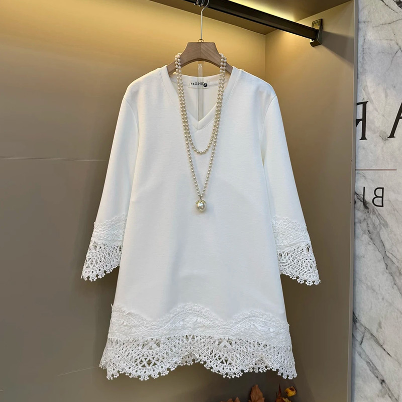 新款V领拼蕾丝大衫上衣