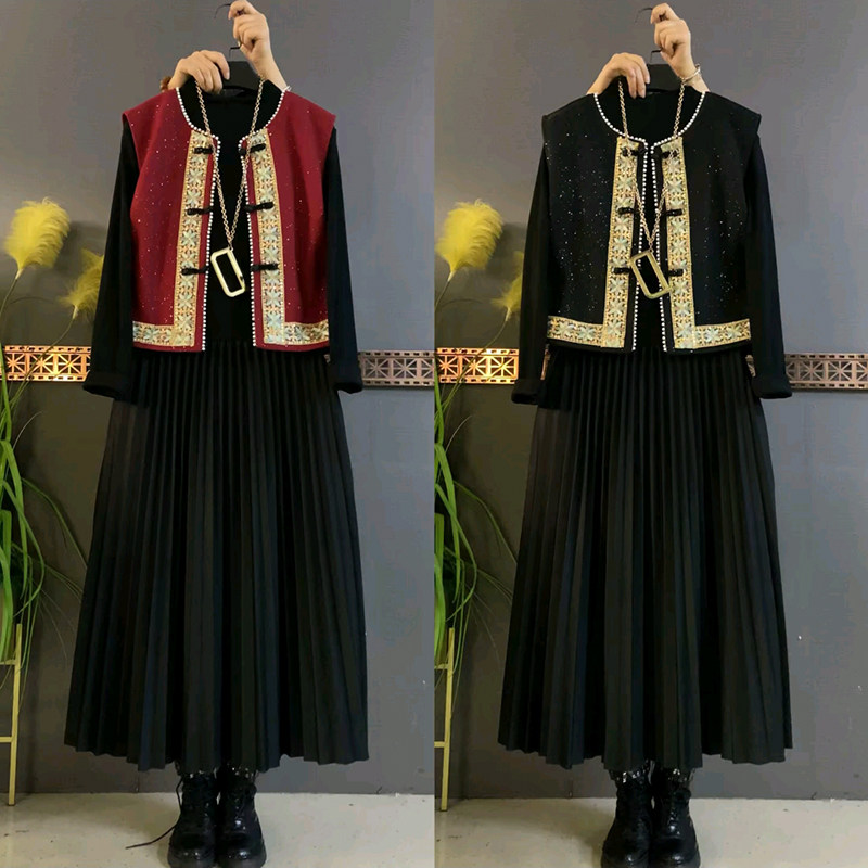 胖mm冬季过年新款大码女装时尚古风元素马甲百褶中长连衣裙两件套,女装/女士精品,大码套装,淘宝优惠券,粉丝福利购,淘宝优惠卷