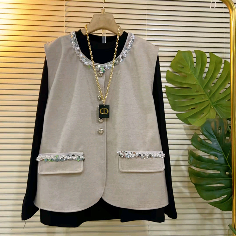 亮片纽扣马甲打底衫套装