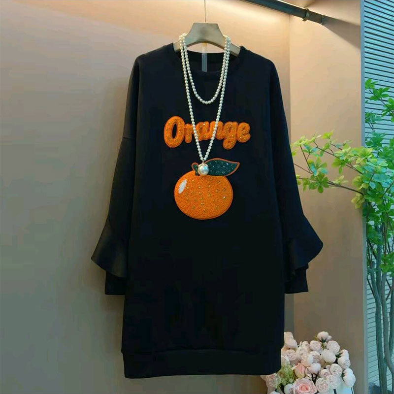 新款百搭洋气字母水果上衣