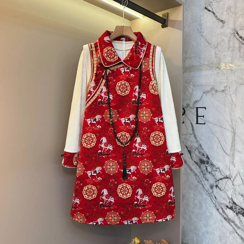 盘扣马甲裙翻领内搭套装