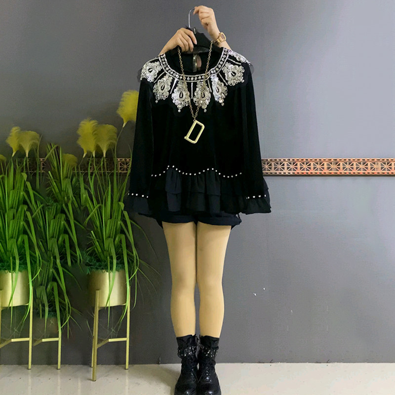 时尚重工法式设计欧货洋气丝绒衫