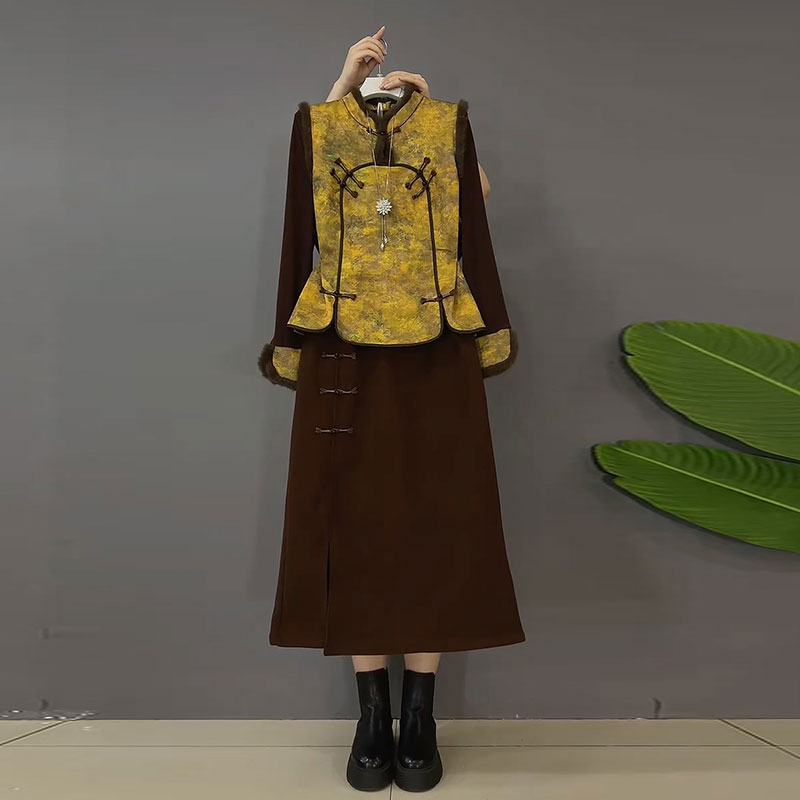 拼接打底衫提花马甲半身裙三件套