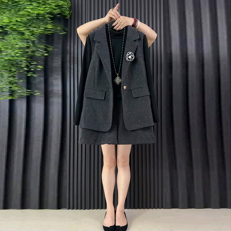 撒星大码女装马甲短裤打底衫套装