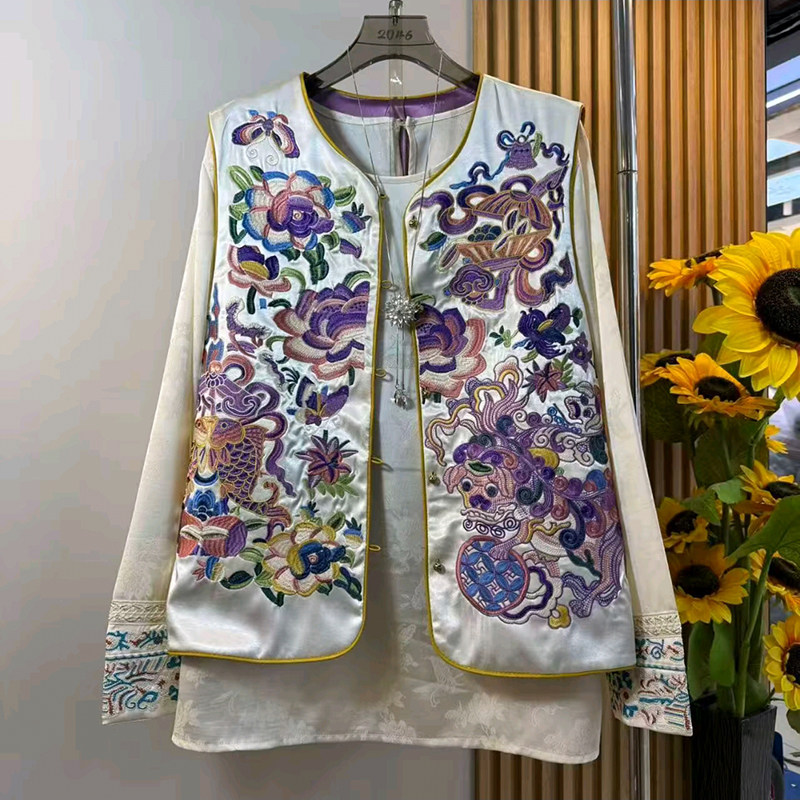 胖妹妹大码女装春季2026新款重工刺绣马甲复古坎肩背心搭配打底衫,女装/女士精品,大码内搭,淘宝优惠券,粉丝福利购,淘宝优惠卷