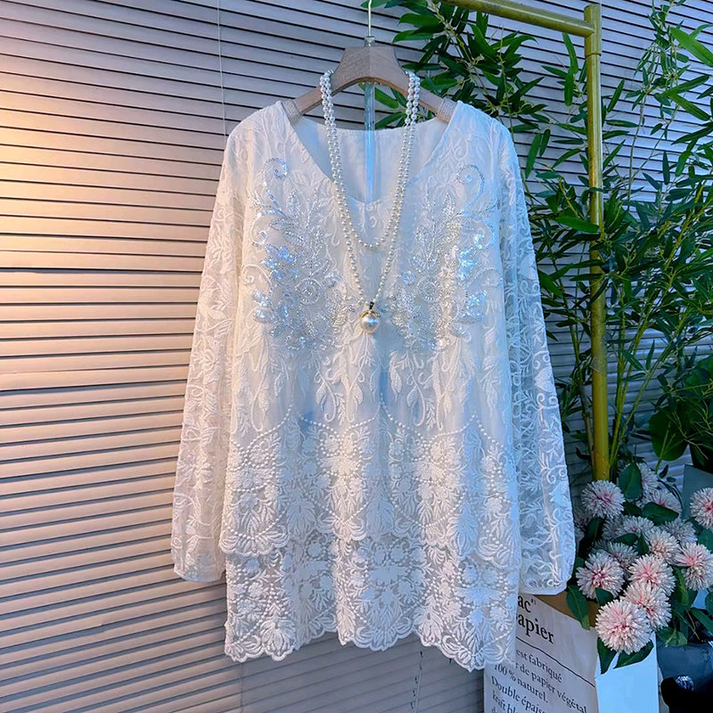 时尚新款韩系刺绣亮片花朵设计感V领蕾丝衫大码女装宽松减龄上衣,女装/女士精品,大码内搭,淘宝优惠券,粉丝福利购,淘宝优惠卷