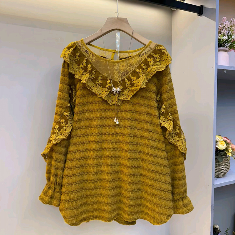 冬季大码女装荷叶领蕾丝拼接上衣