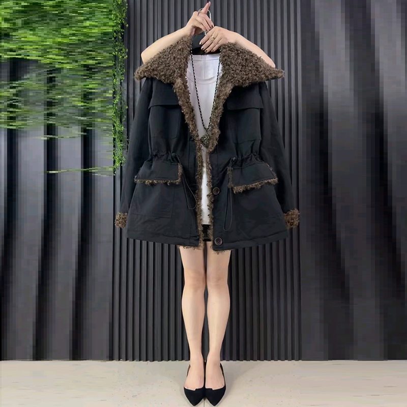 冬季大码女装翻领抽绳加厚外套