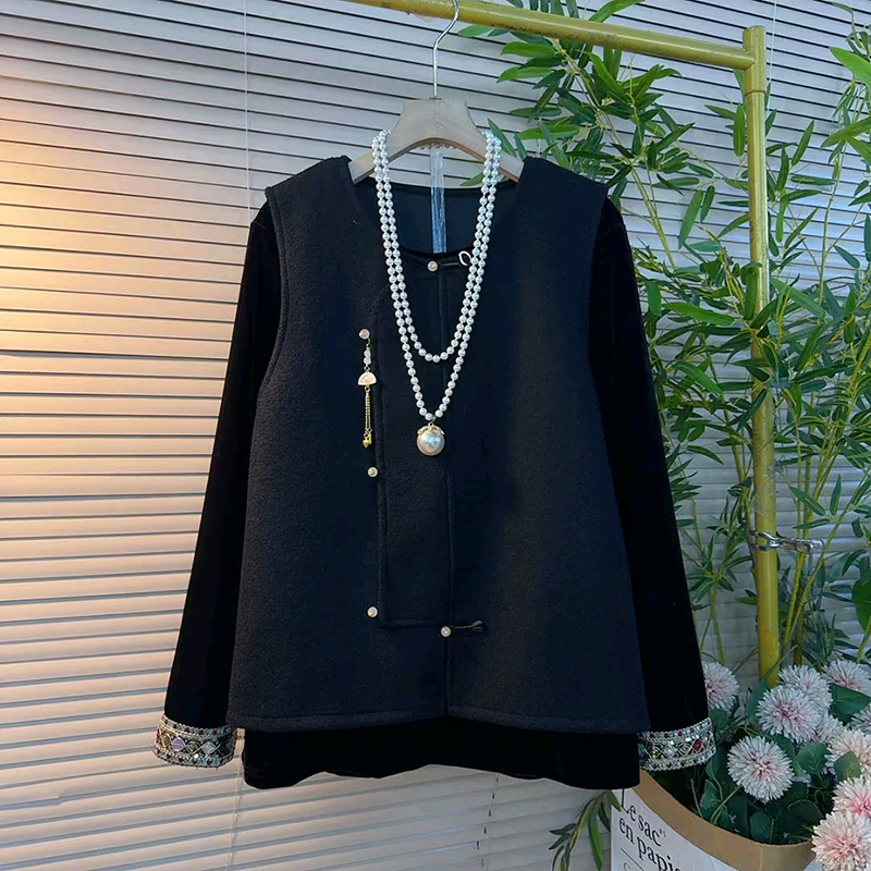 拼接复古大码女装打底衫马甲套装