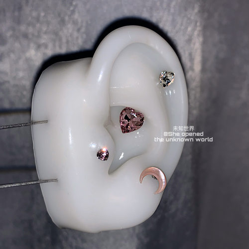 日韩风桃心超闪多切面耳蜗钉包邮