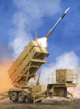 小号手 模型 1/35 美国MIM-104F爱国者3型导弹系统(PAC-3) 01040