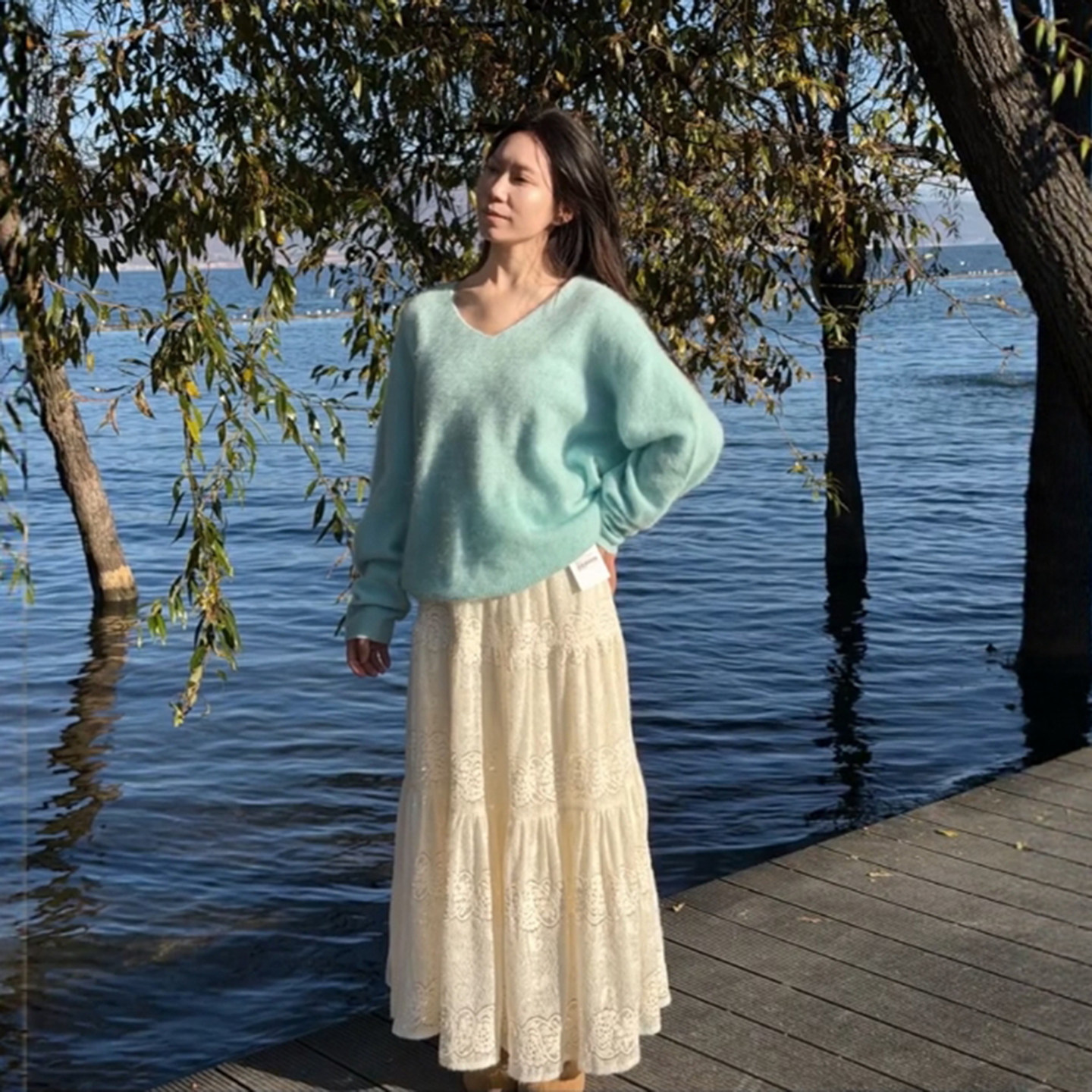 重工杏色蕾丝刺绣半身裙女长裙秋冬新款加绒加厚高腰a字大摆伞裙