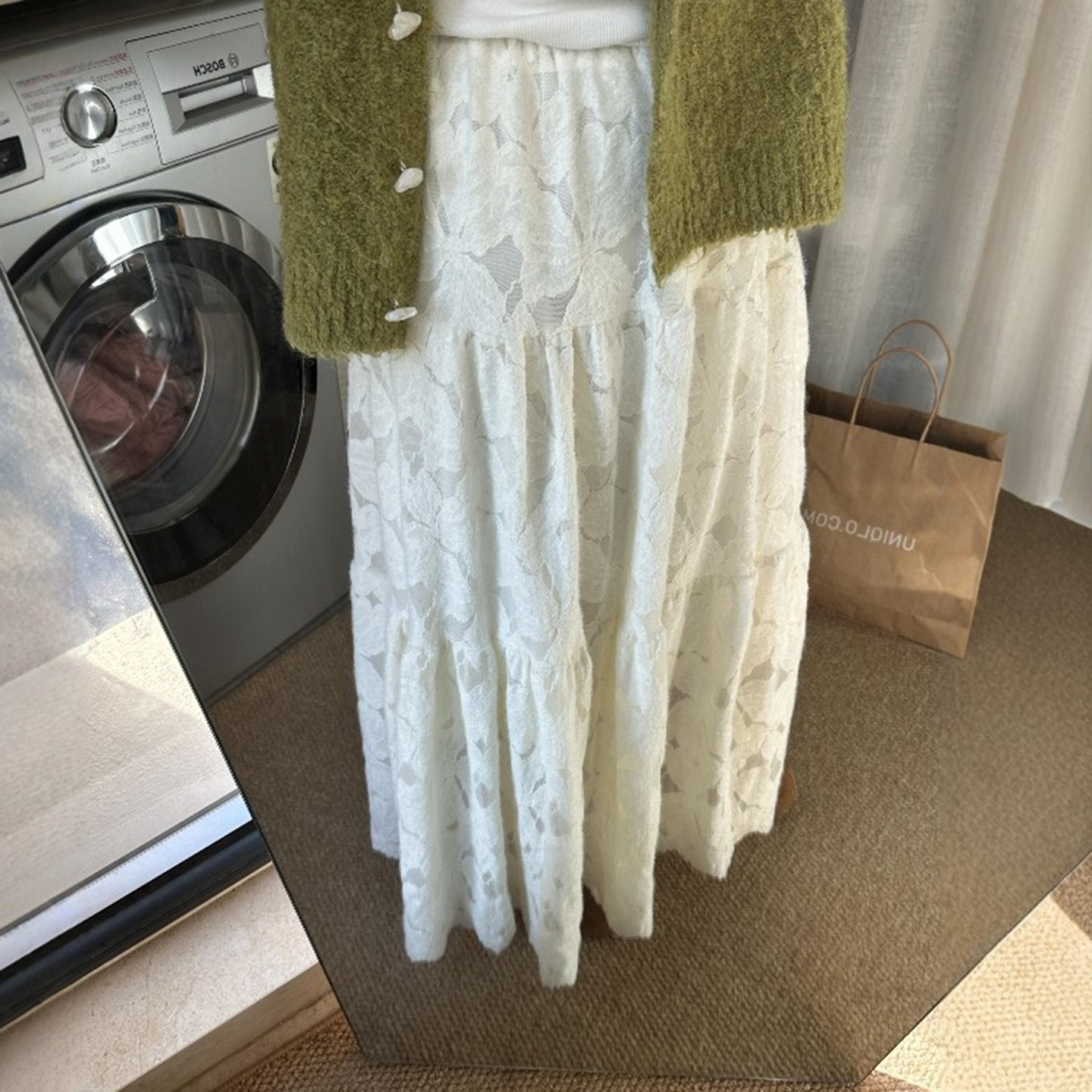 加厚拼接蕾丝半身裙女秋冬新款高腰显瘦中长款温柔风大摆A字长裙