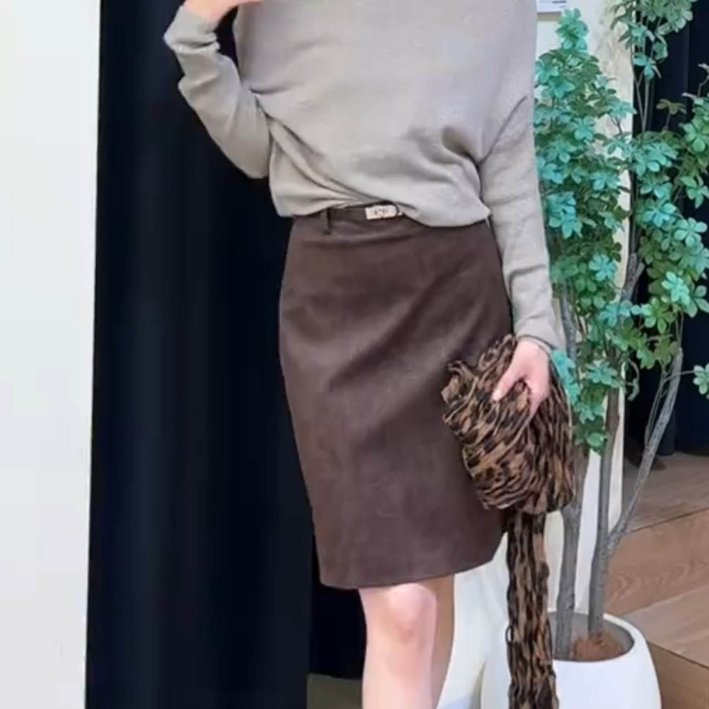 欧货高腰气质简约鹿皮绒A字半身裙女韩版休闲26秋冬季新款A字中裙