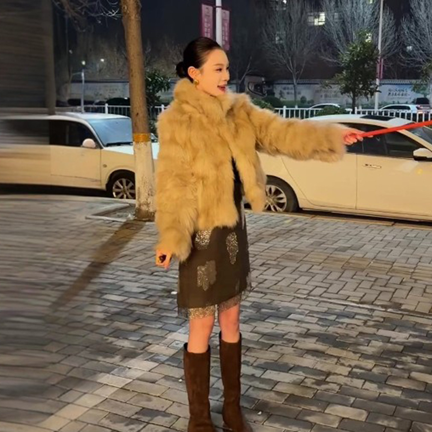 2026秋冬季拼接亮片半身裙流行新款高级感气质法式好看毛呢中裙子