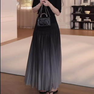 高级感渐变色半身裙女春夏季 百褶大摆半身长裙褶皱半裙垂坠感 新款