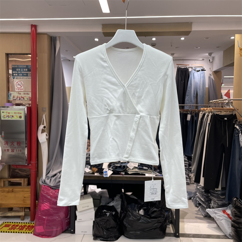 元熙6325正版冬季韩版V领纽扣设计加绒加厚收腰长袖T恤打底衫上衣