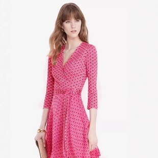 DVF2021欧美女装 粉色小雏菊连衣裙 七分袖短款裹身连衣裙