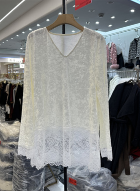 韩系2025秋冬新款光泽感蕾丝打底衫V领设计甜美减龄黑白色打底衫
