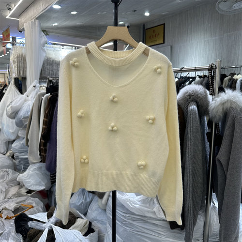 百搭洋气显瘦浣熊绒针织衫女