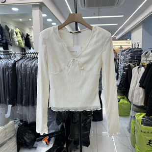 韩系2026春季新款V领蕾丝花边绑带长袖磨毛T恤女辣妹修身短打底衫