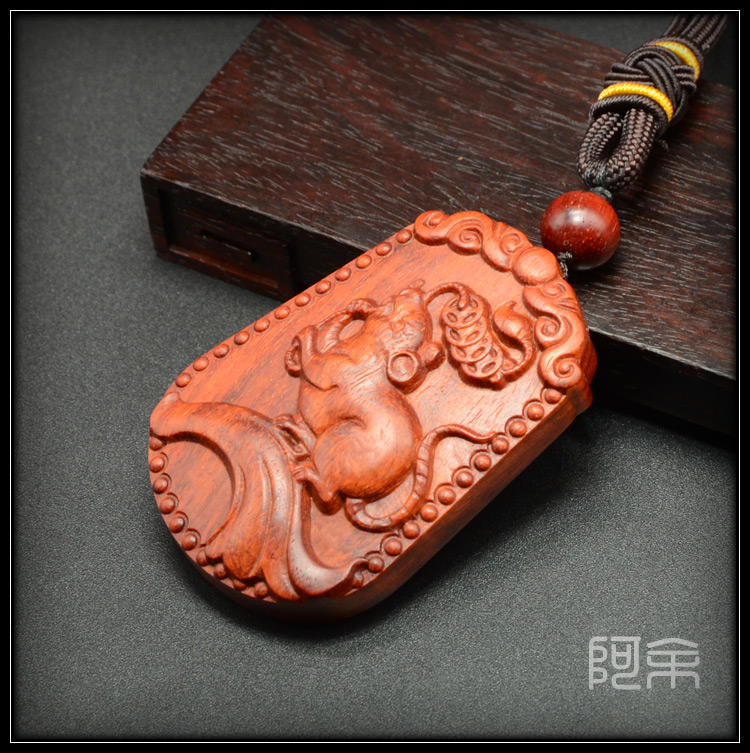 紫檀鼠牌子 印度小叶紫檀金星老料雕刻十二生肖老鼠手把件无事牌