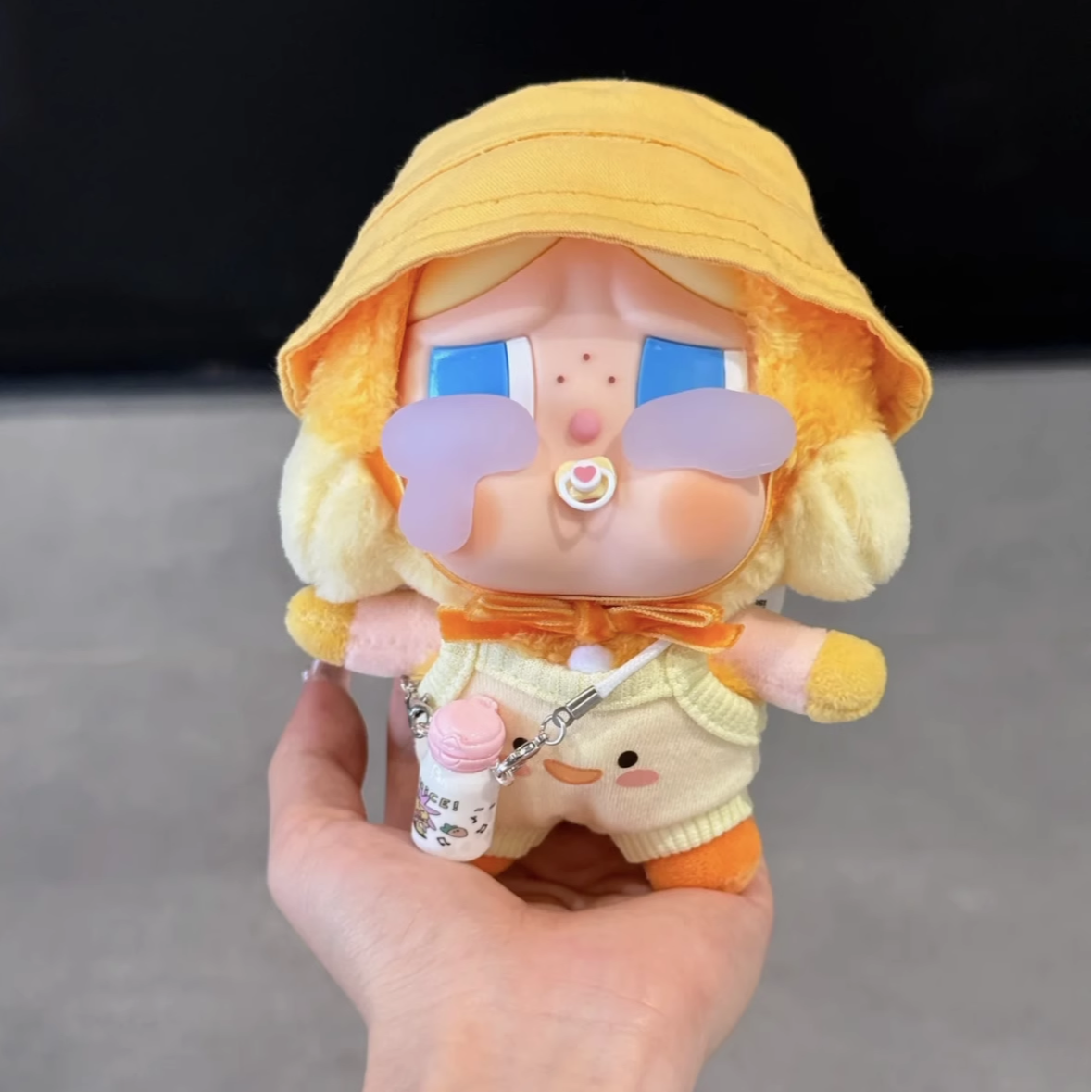 可爱鸭奶嘴哭娃娃衣可穿