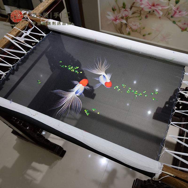 艺绫手工刺绣精品收藏级苏绣玄关客餐厅装饰挂画金鱼苏绣鸿运当头