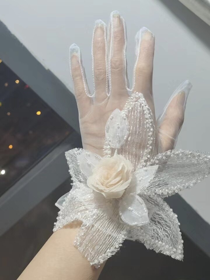 美高原创复古蕾丝手工玫瑰花仙气新娘手套配饰品跟妆造型拍照