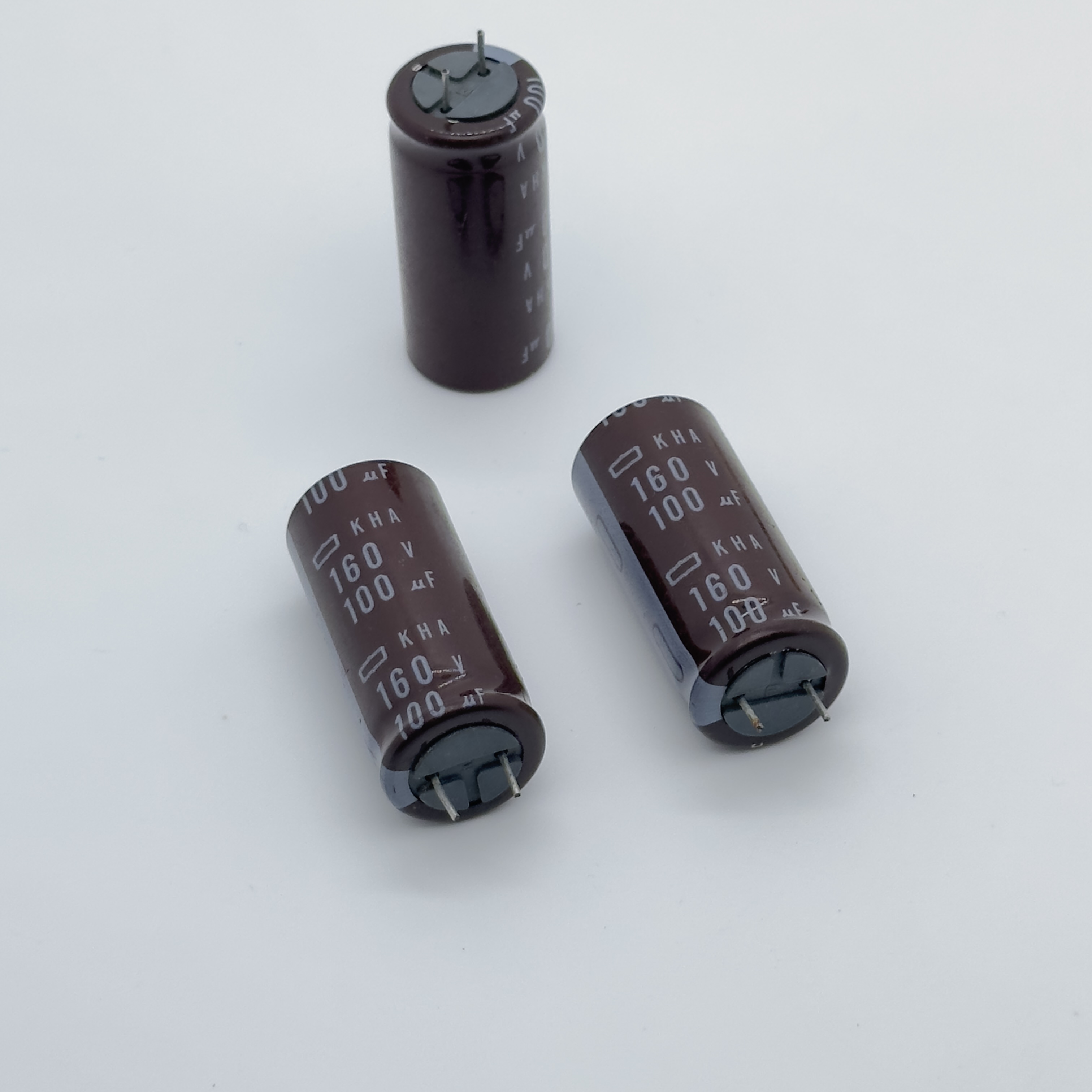 100UF160V日本黑金刚电容