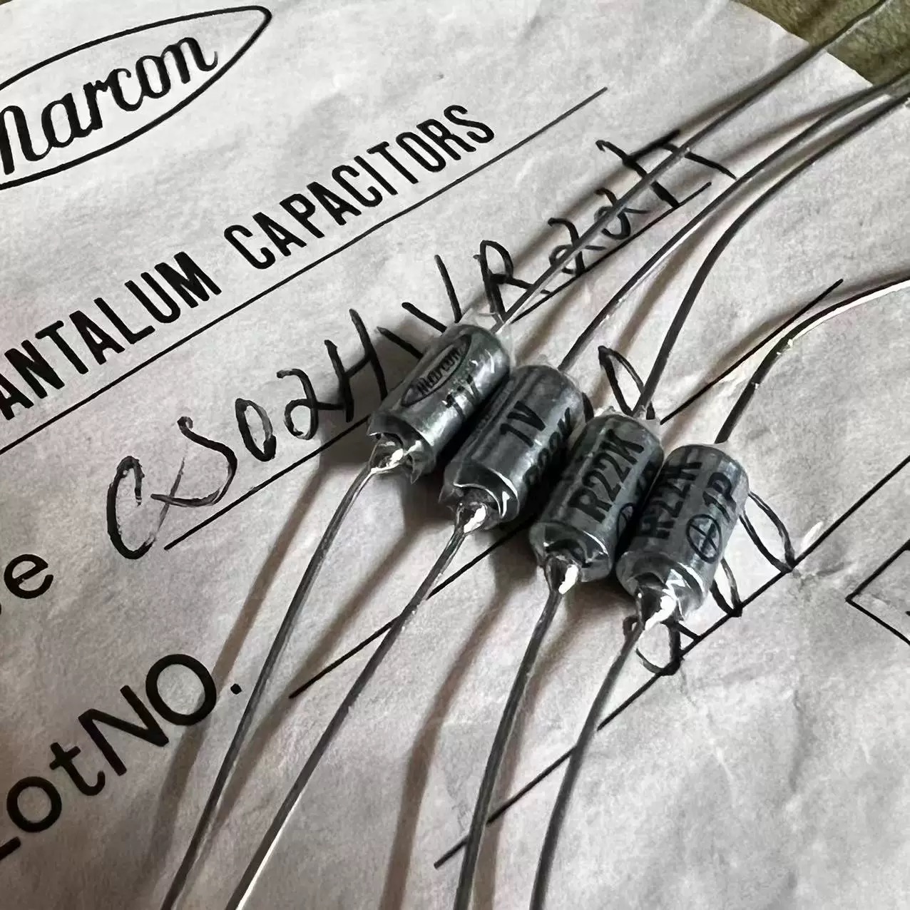 0.22UF35V1VR22K/1P音频钽电容