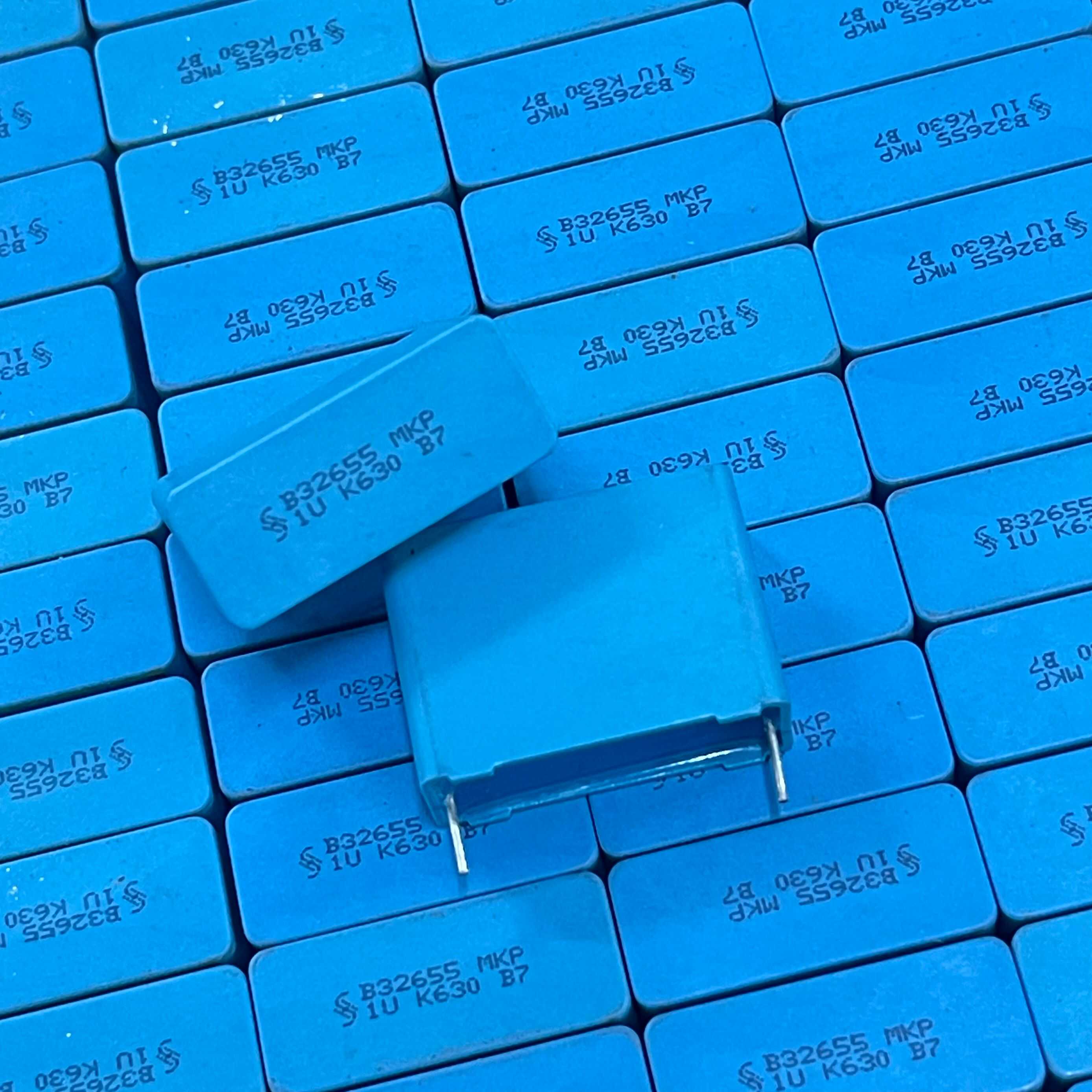 原装正货1UF无极性铜脚耦合电容