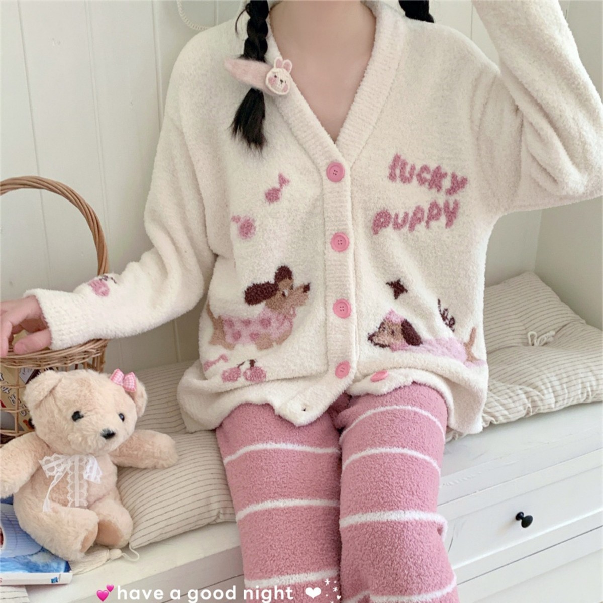 Reefur Rinka梨花家新款女加厚保暖冬季V领开衫家居服睡衣套装