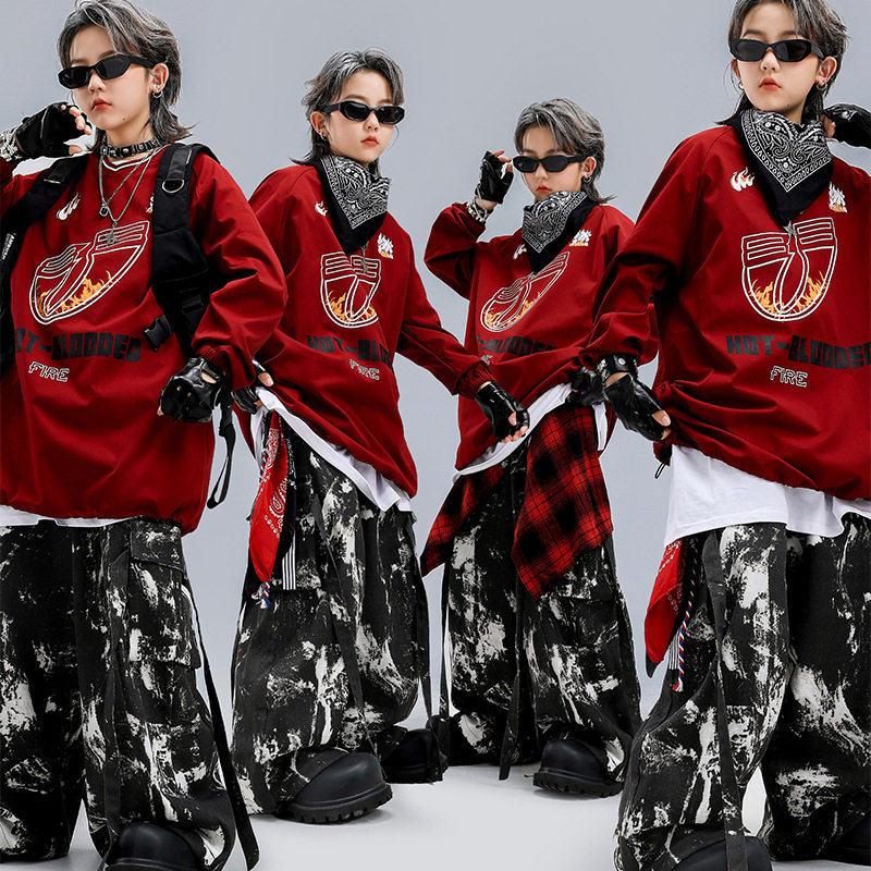 街舞儿童潮服元旦演出服男童酷帅红色套装hiphop女童架子鼓表演服
