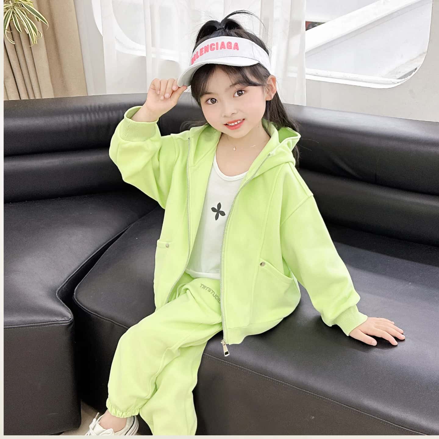 春秋新款开衫连帽亲子套装男女童立体绣花卫衣卫裤纯棉休闲运动服