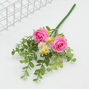 仿真玫瑰花束玫瑰香薰手扎花婚礼堂布置家居冰箱贴装饰香薰瓶插花