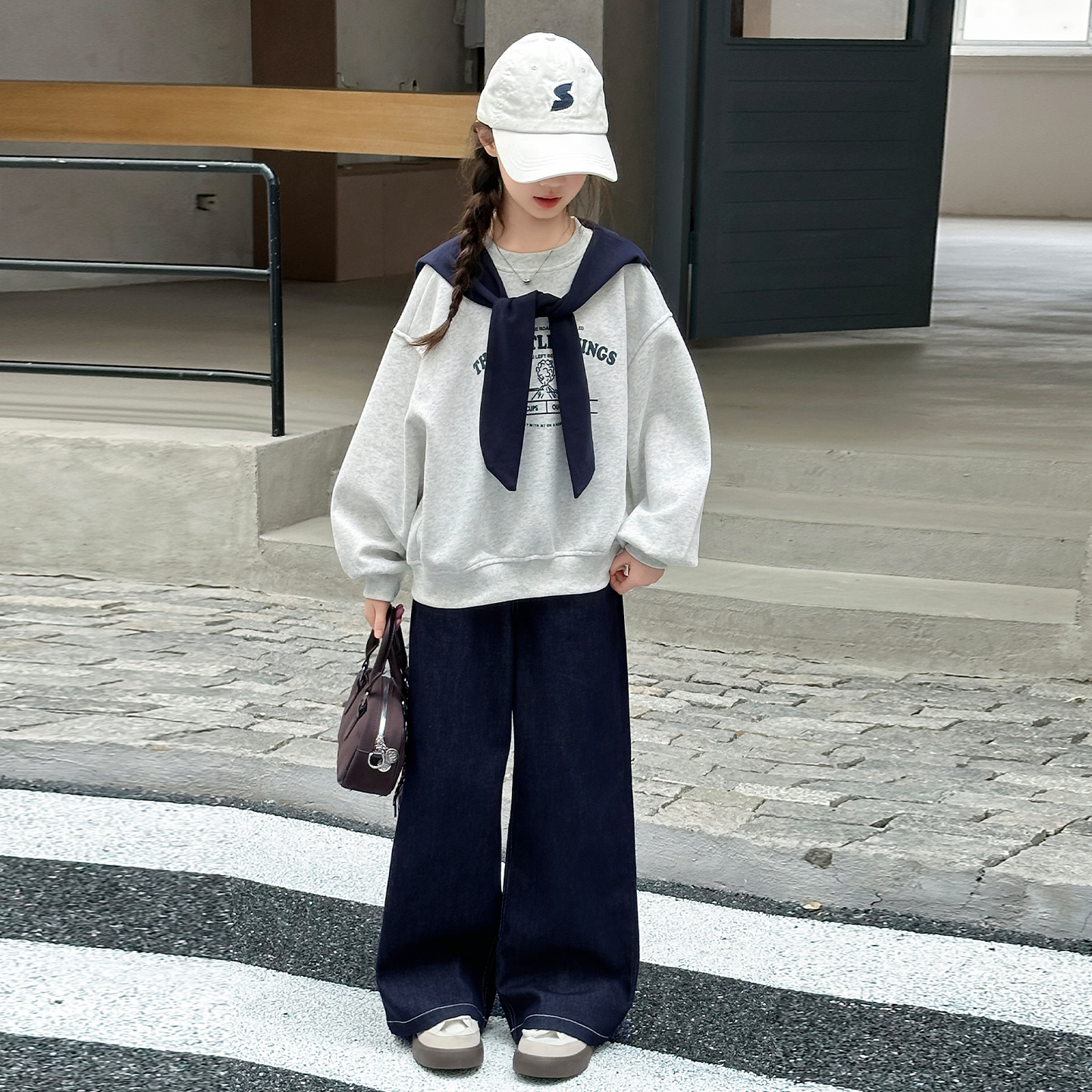 女童加绒套装秋冬款洋气中大童披肩休闲卫衣儿童牛仔裤加厚两件套