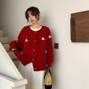 红色毛衣外套秋冬大码女装微胖mm宽松慵懒设计高级感针织开衫上衣