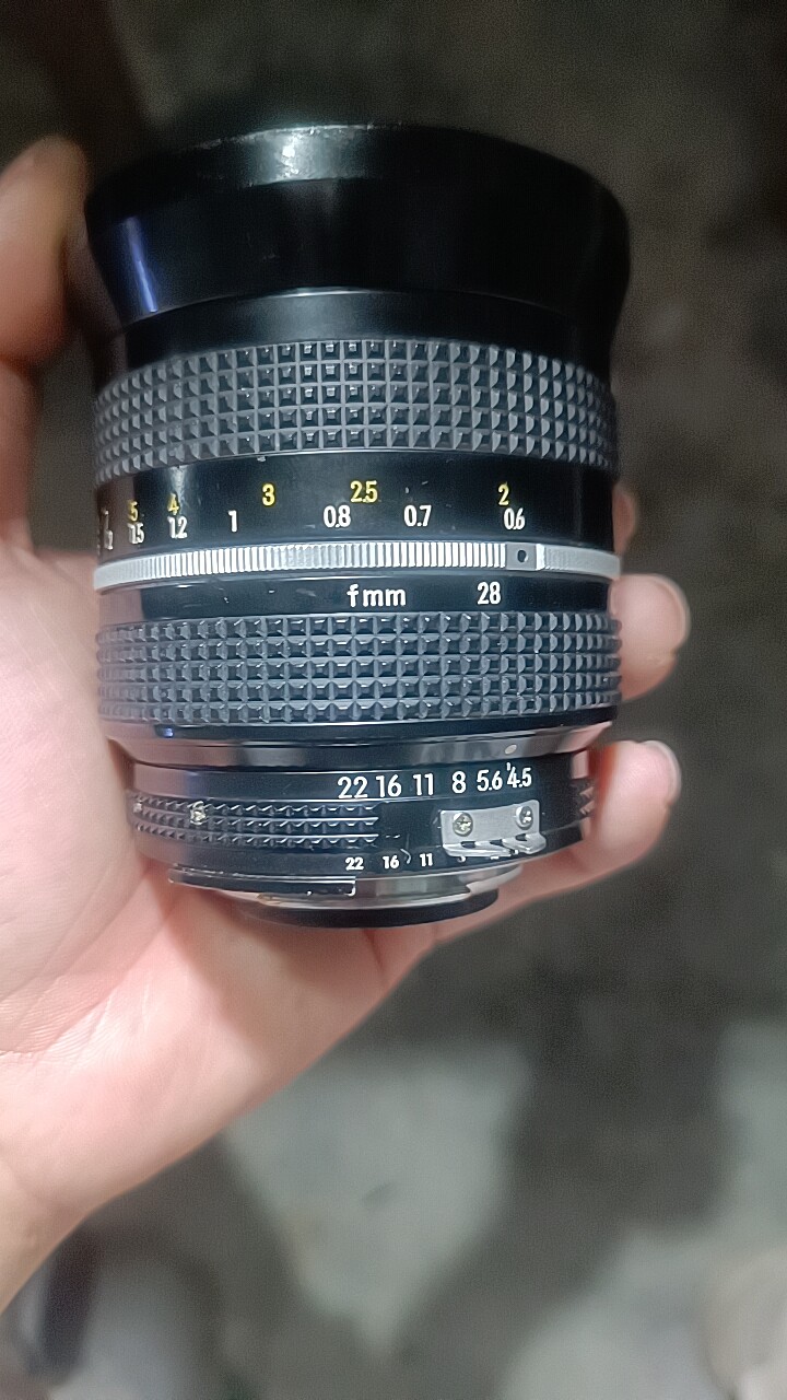 尼康ai28-45广角镜头，成色还可以，功能正常