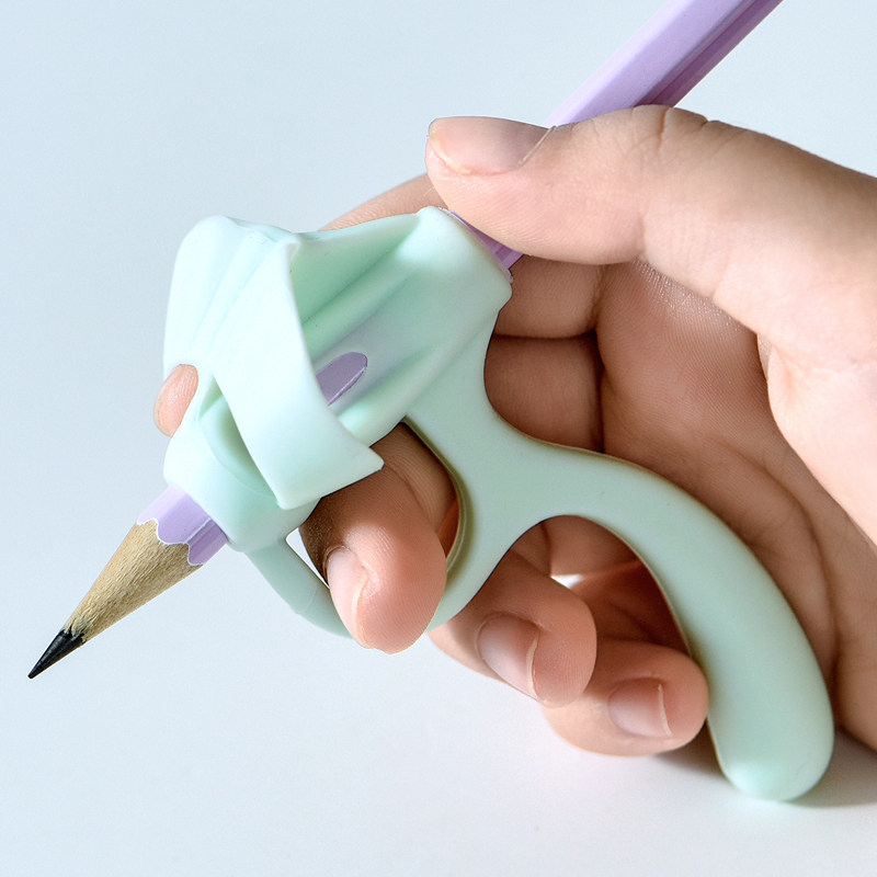 六品堂硅胶握笔器幼儿园矫正器握笔姿势学写字小学生初学者铅笔笔