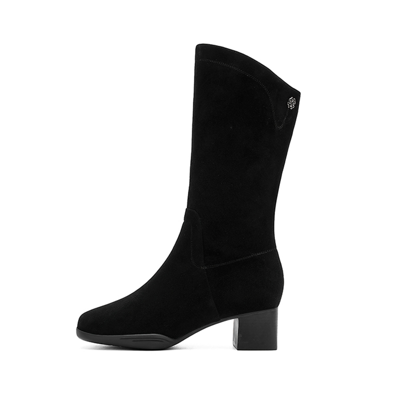 哈森时尚舒适中筒靴中跟粗跟