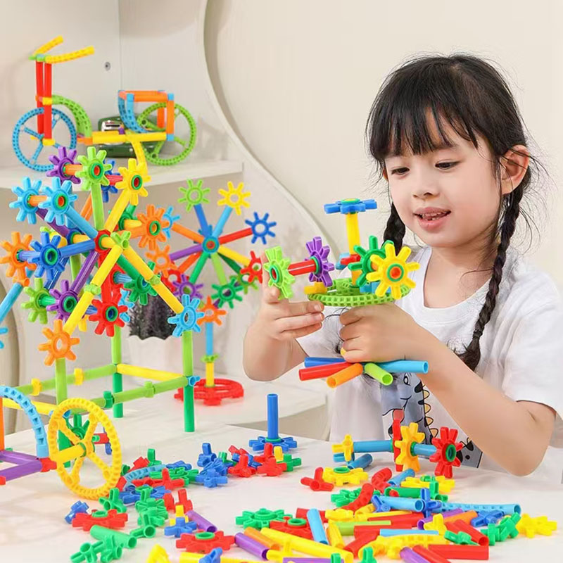 童才管状积木环保塑料益智区小型积木旋接玩具中班3-6岁782件套装