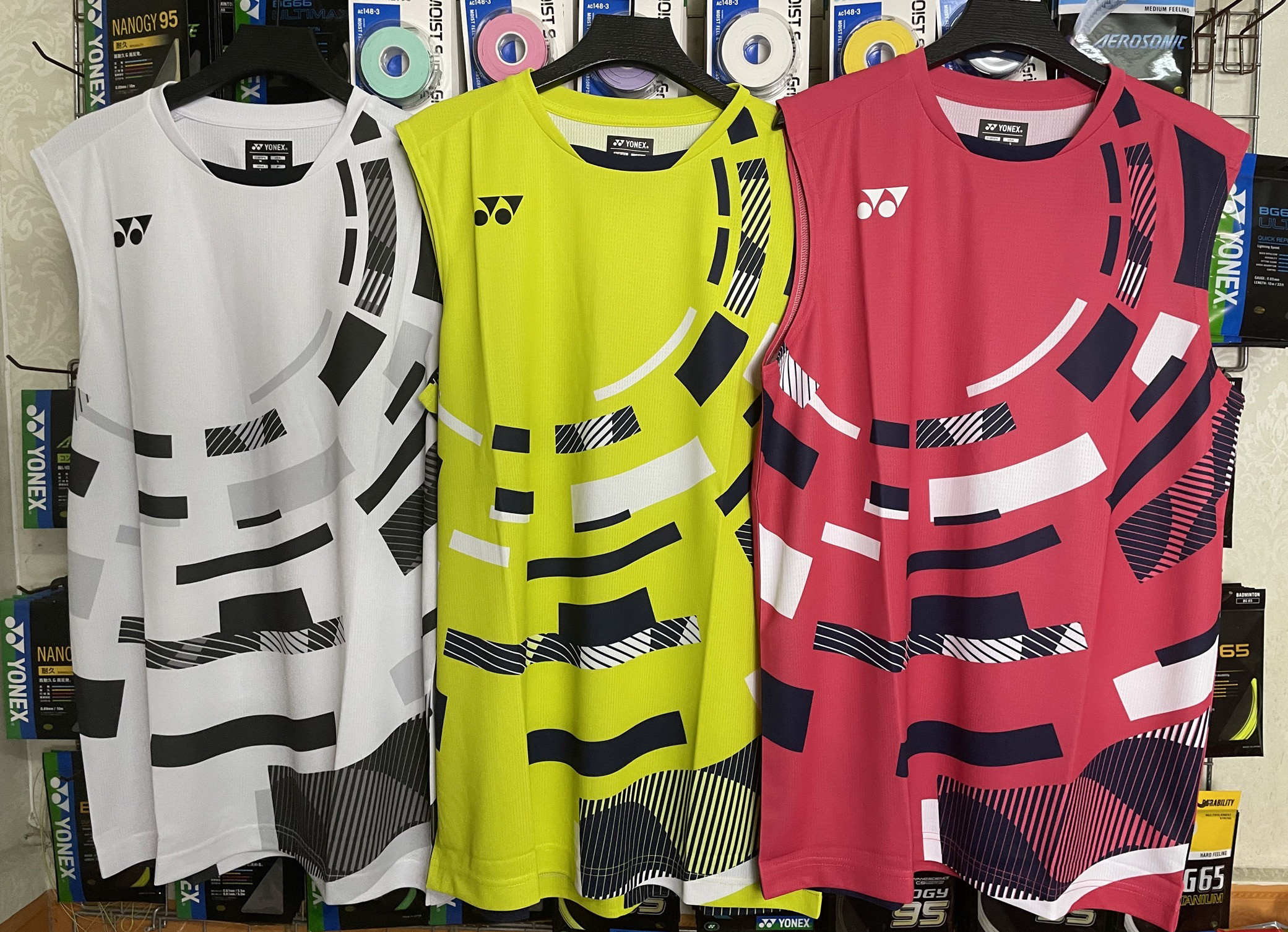 YONEX尤尼克斯10579 JP版男款无袖款羽毛球大赛服马来泰国队球服