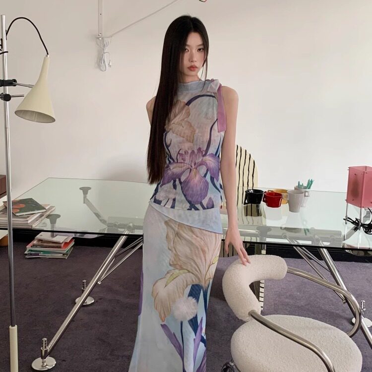 新中式花卉印花无袖上衣女夏季2025新款设计感修身显瘦半身裙套装