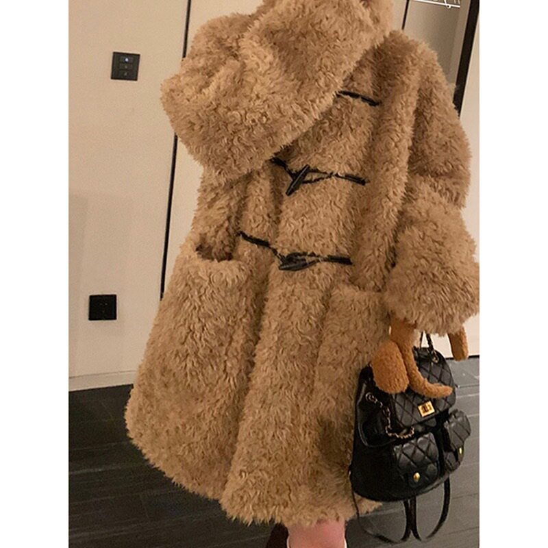 皮毛一体外套女中长款泰迪牛角扣羊羔毛外套女冬季仿皮草毛绒大衣