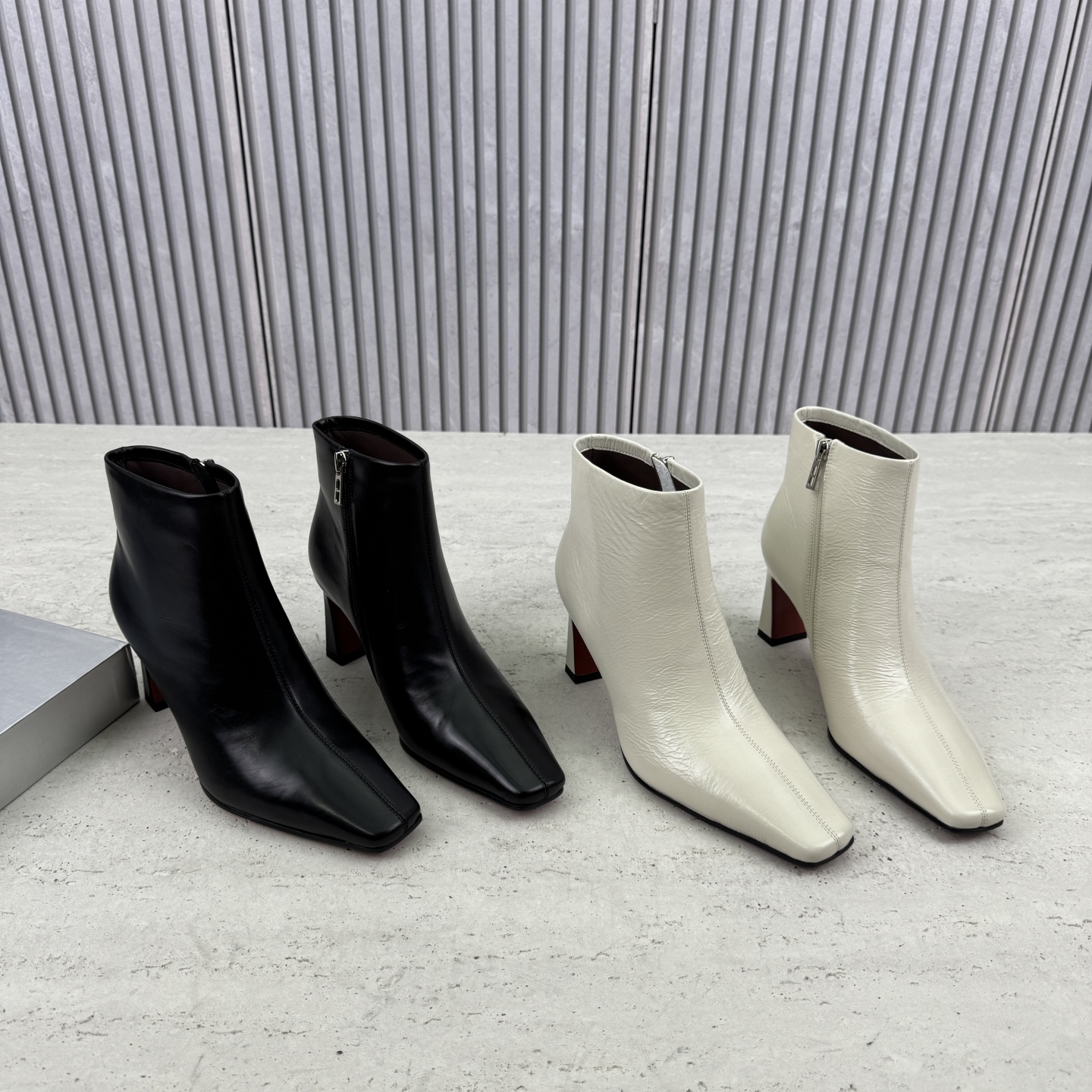 时装靴高跟侧拉链方头真皮女短靴